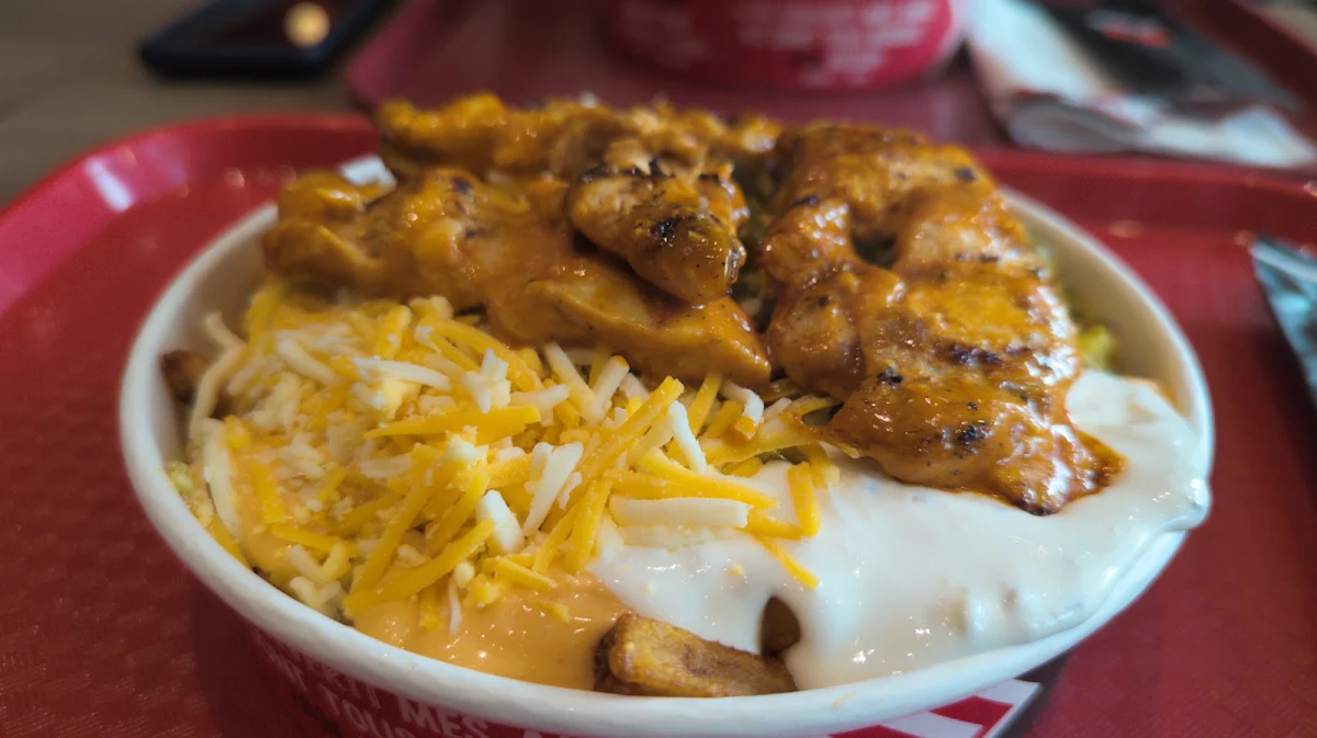 Vilcano Rouge Poutine, Poulet Rouge