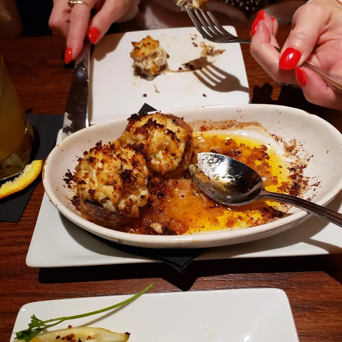 Fresh Maryland Crab Cakes