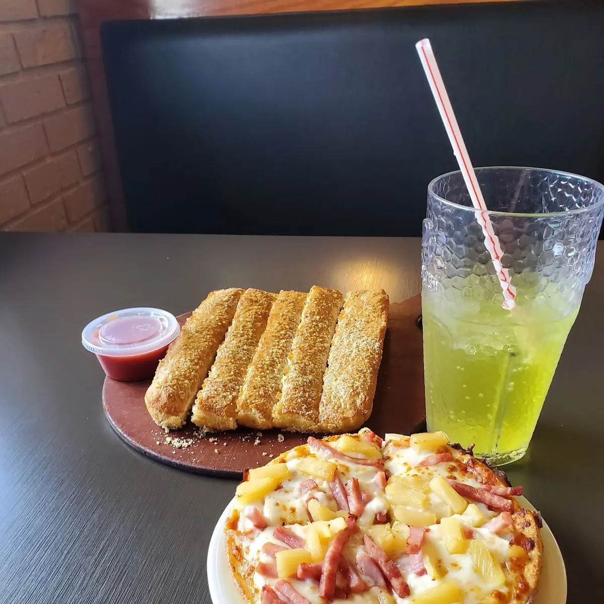 Hawaiian Pizza