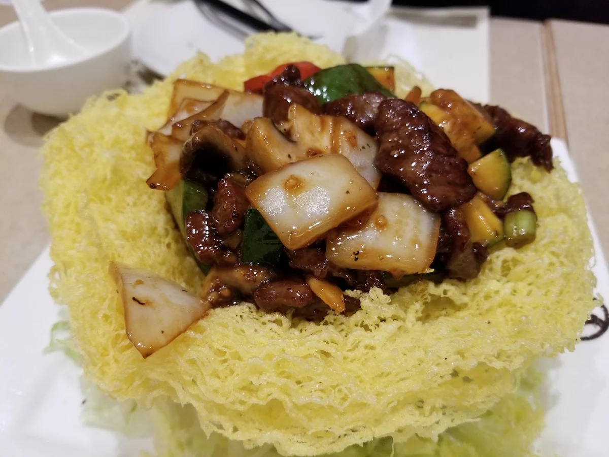 Beef Tenderloins on Nest, Congee Queen - North York(Lawrence/Don Mills)
