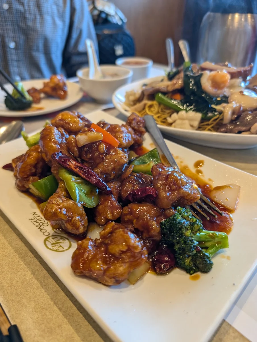General TSO Chicken, Congee Queen - North York(Lawrence/Don Mills)