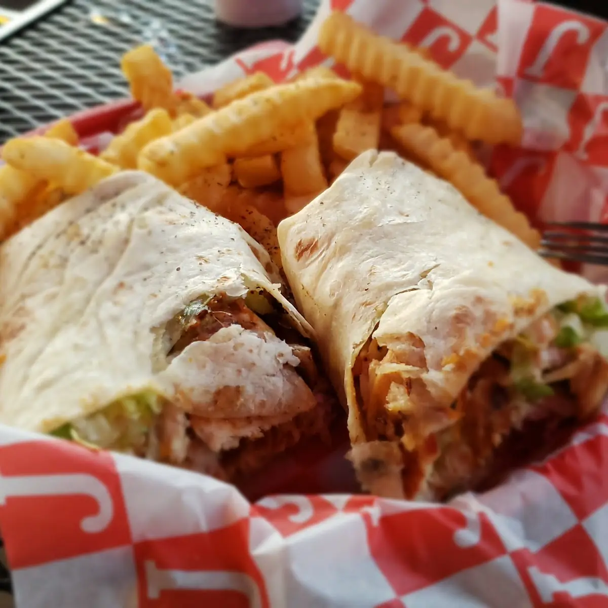 Grill Chicken Guacamole Wrap