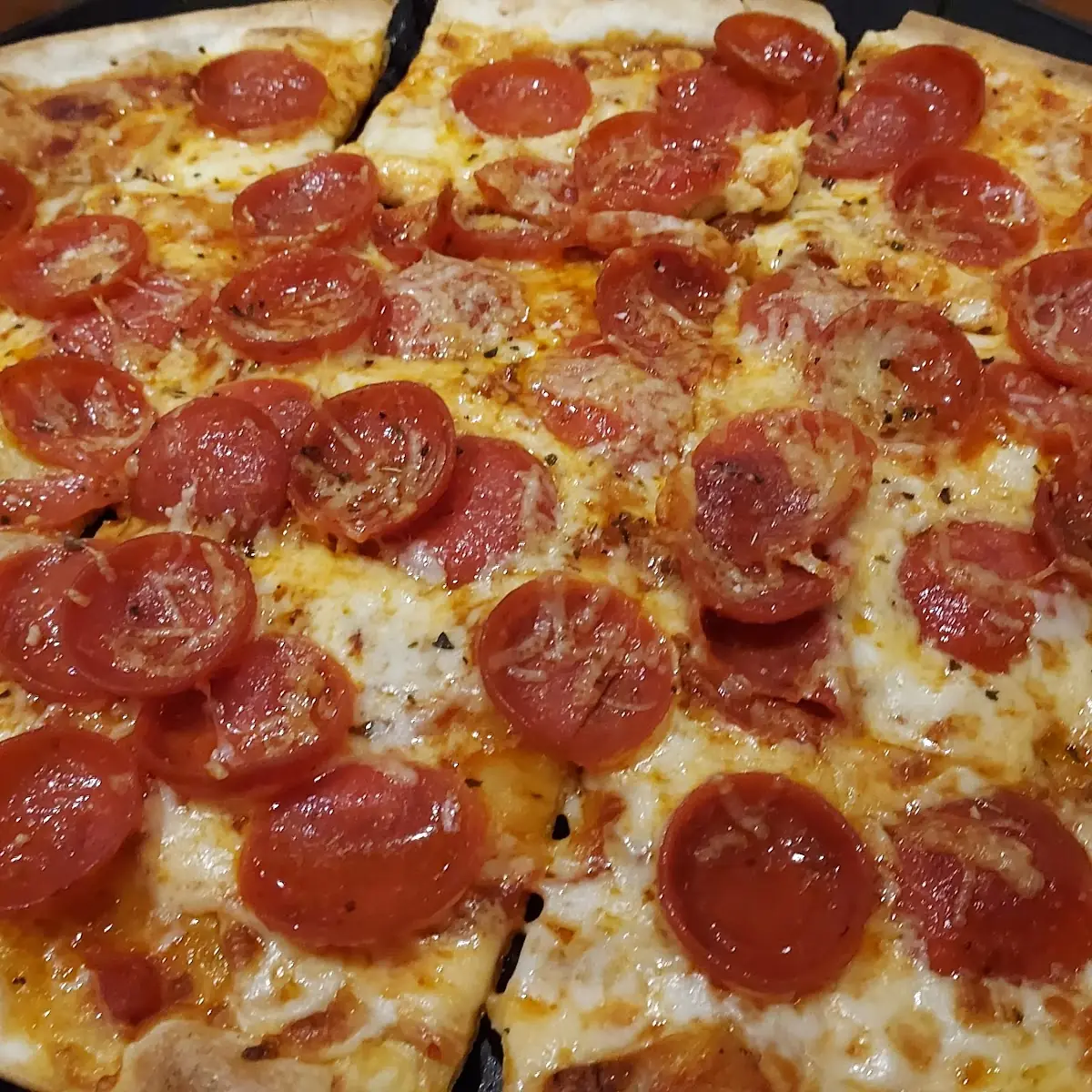 Thin Crust Pepperoni Pizza