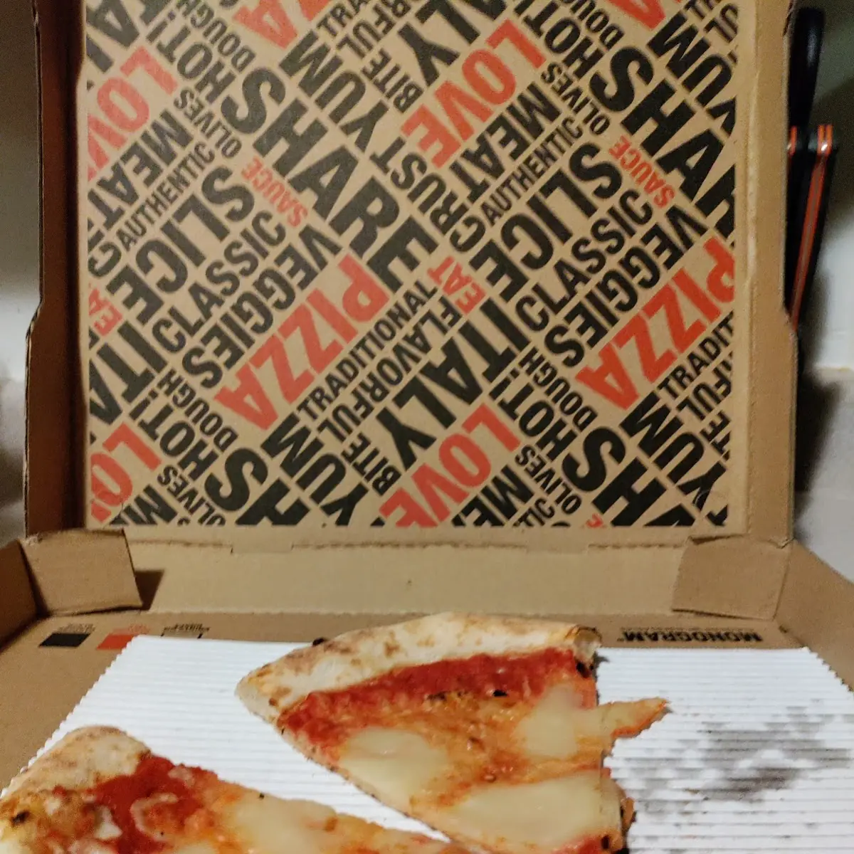 Happy Hour Margherita Pizza