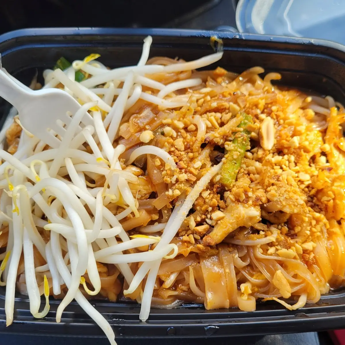 Lemongrass Chicken Pad Thai