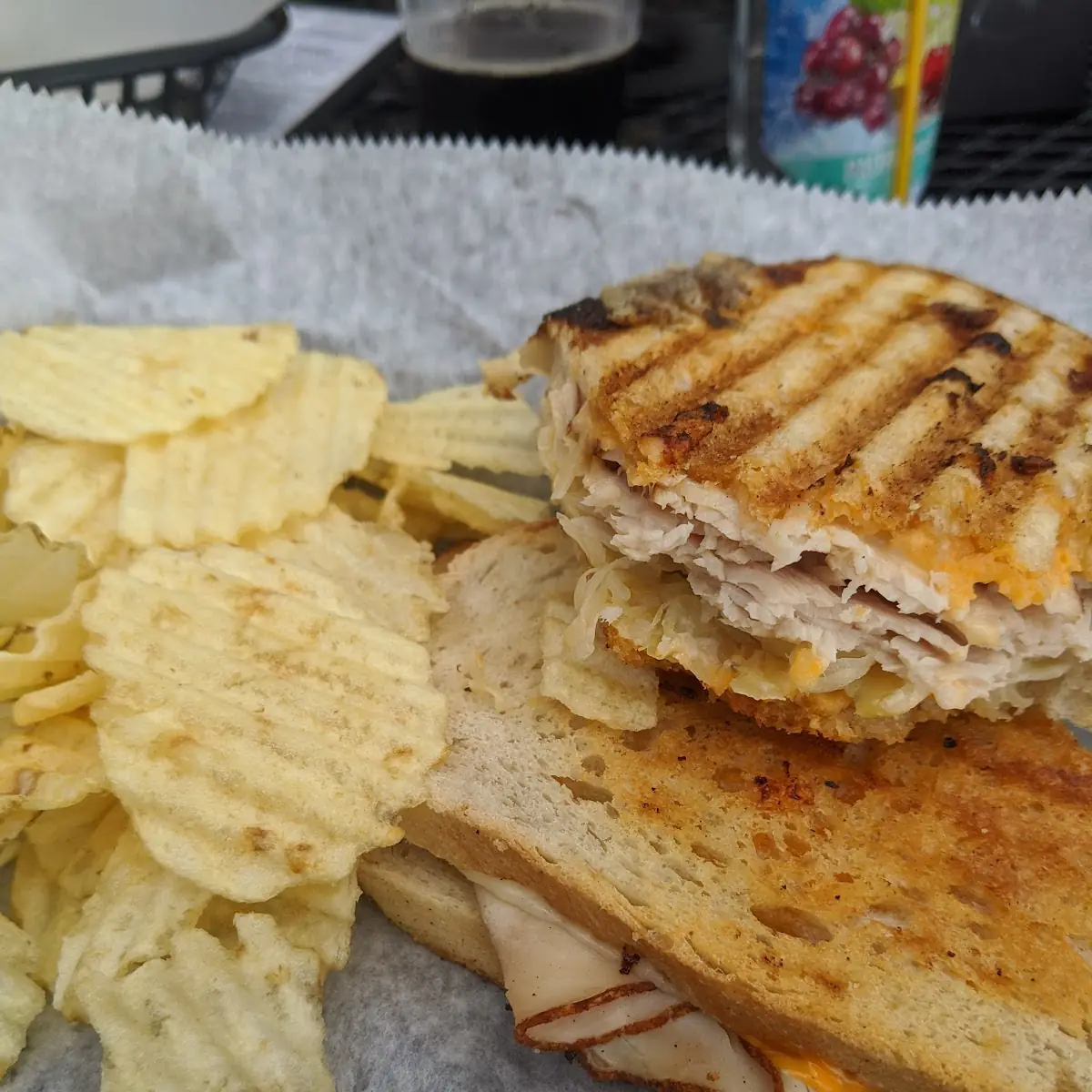 Grilled Cheese & Chips