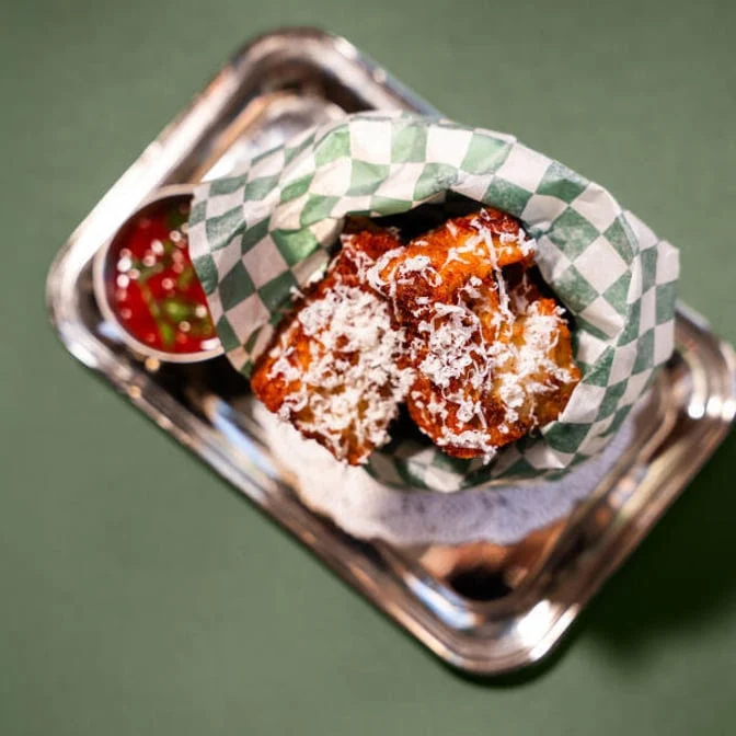 Highlights, Pizzeria Locali