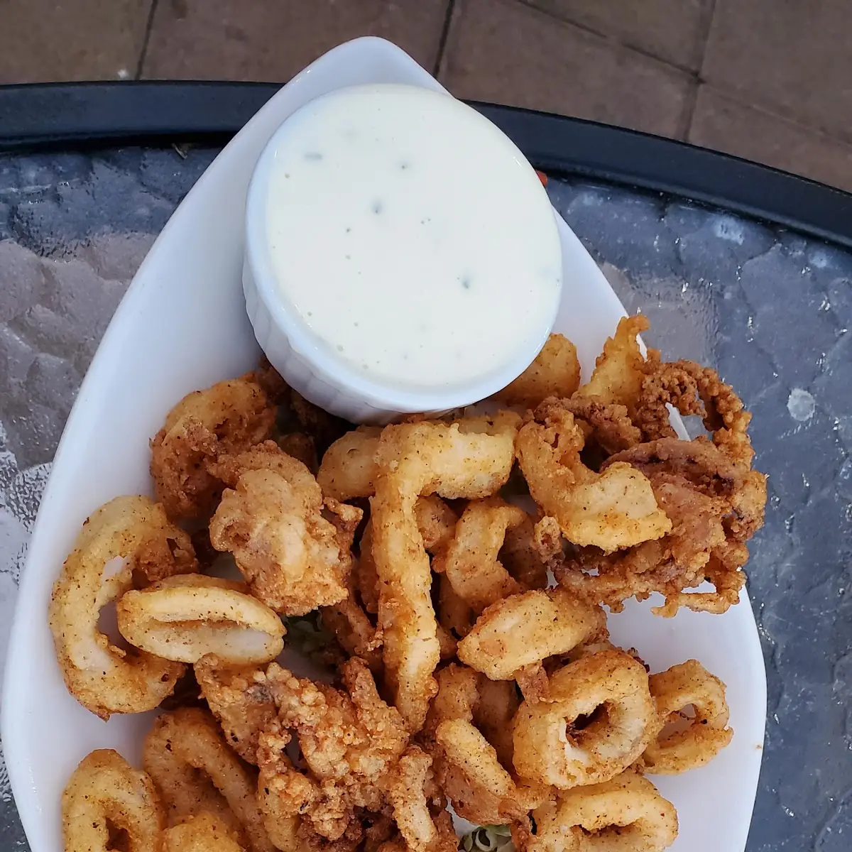 Crispy Calamari with Lemon Aioli