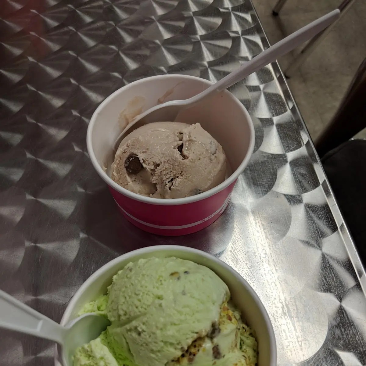 Nieve De Pistacho Y Chocolate Chip Cookie