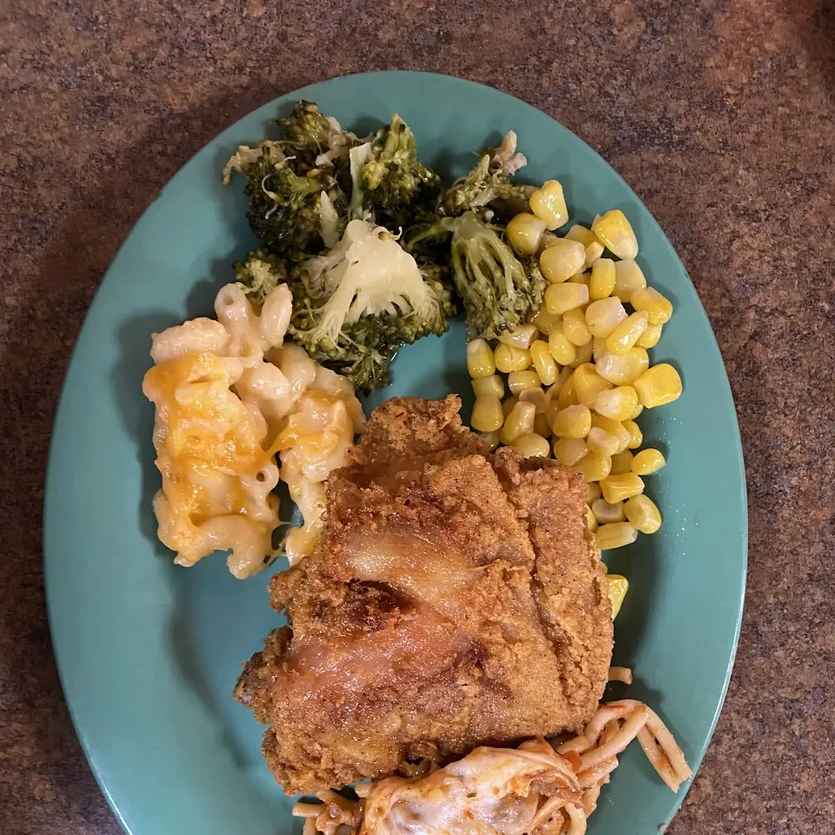 Fried Chicken with Corn Mac and Cheese Broccoli