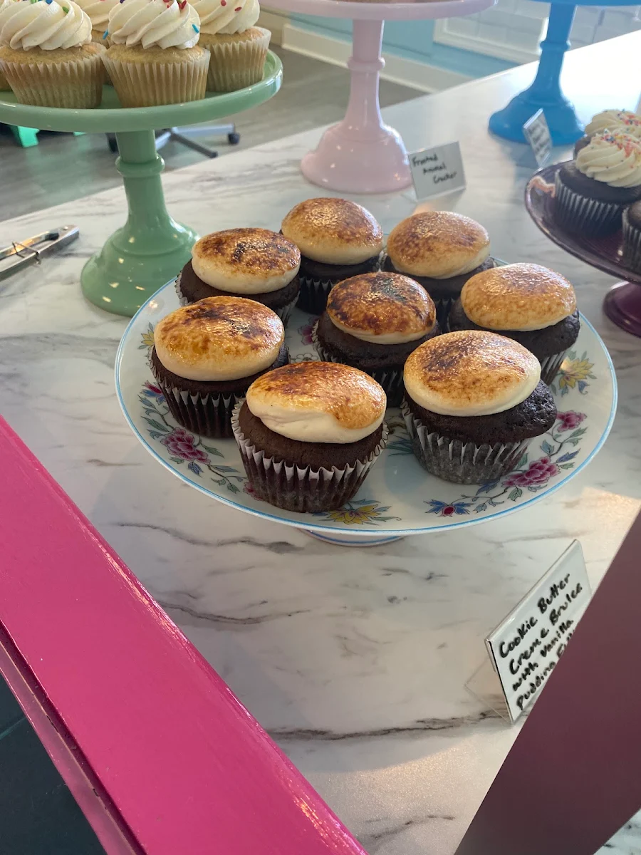 Creme Brulee Cupcake