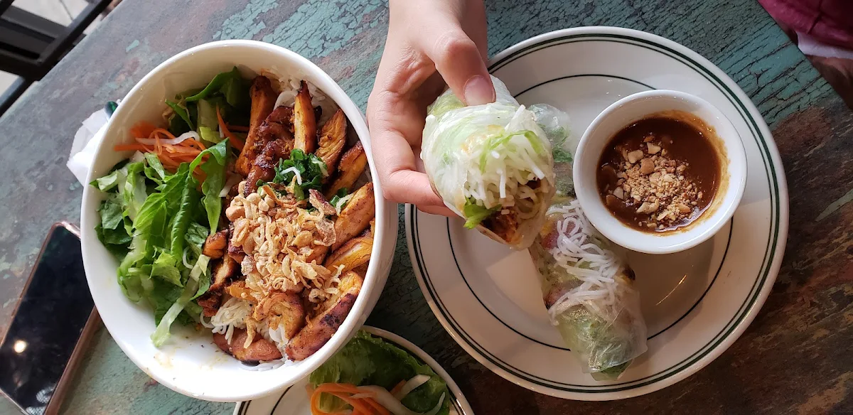 Lemon Grass Chicken Vermicelli