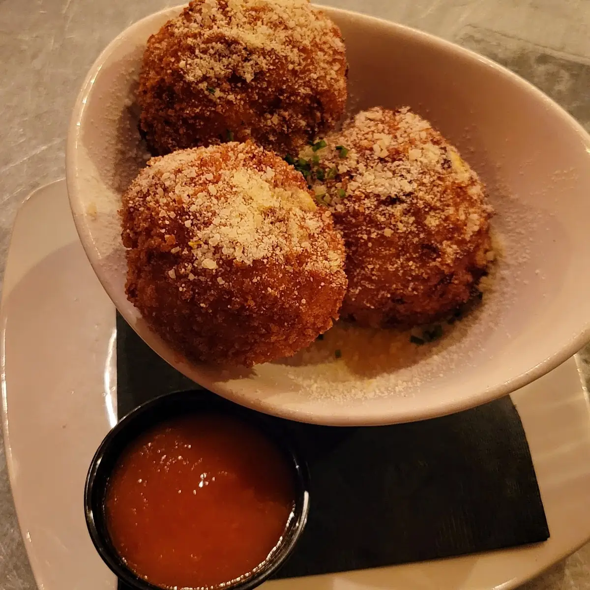 Fried Mac and Cheese Balls