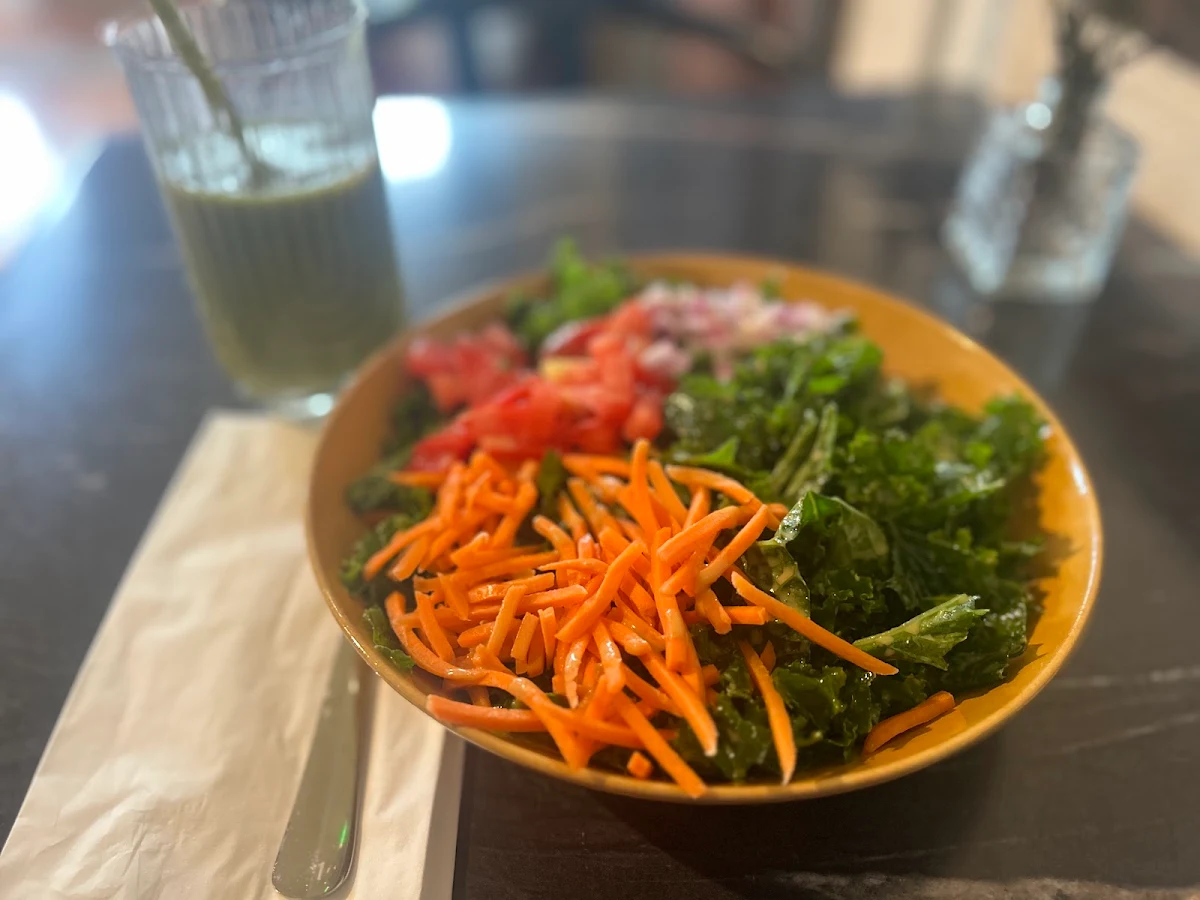Garlic Kale Salad