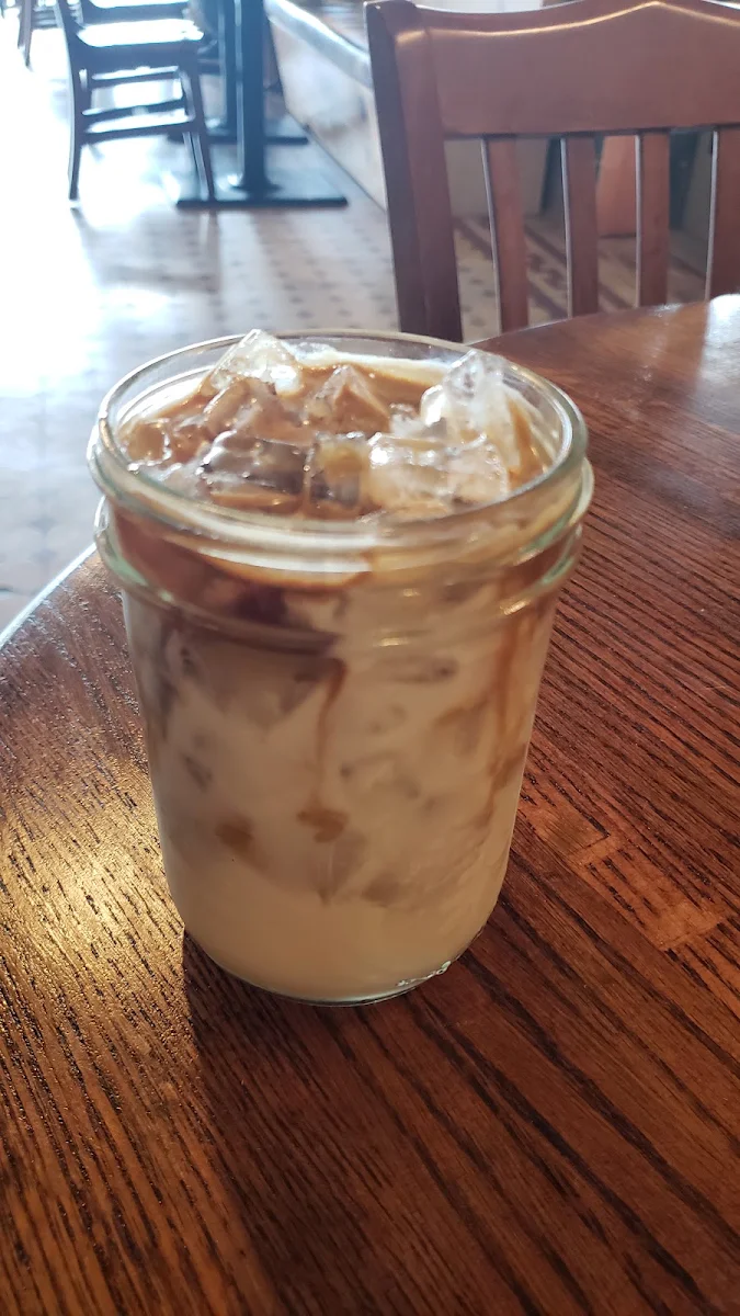 Iced Caramel Macchiato