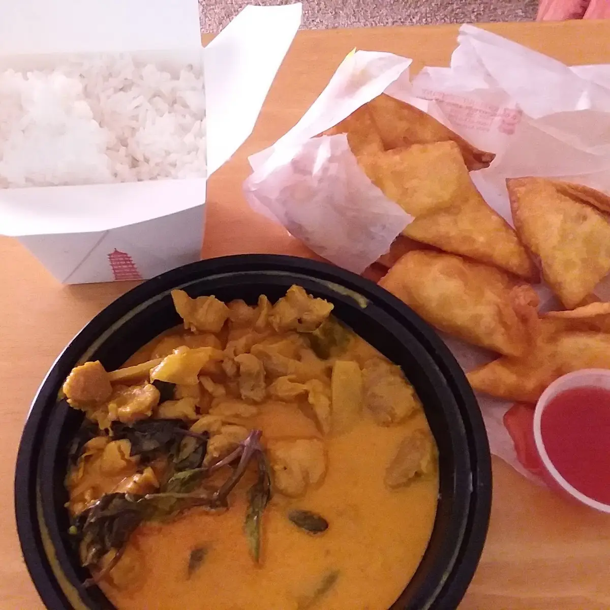 Thai Chicken Curry Steamed Rice and Crab Rangoons
