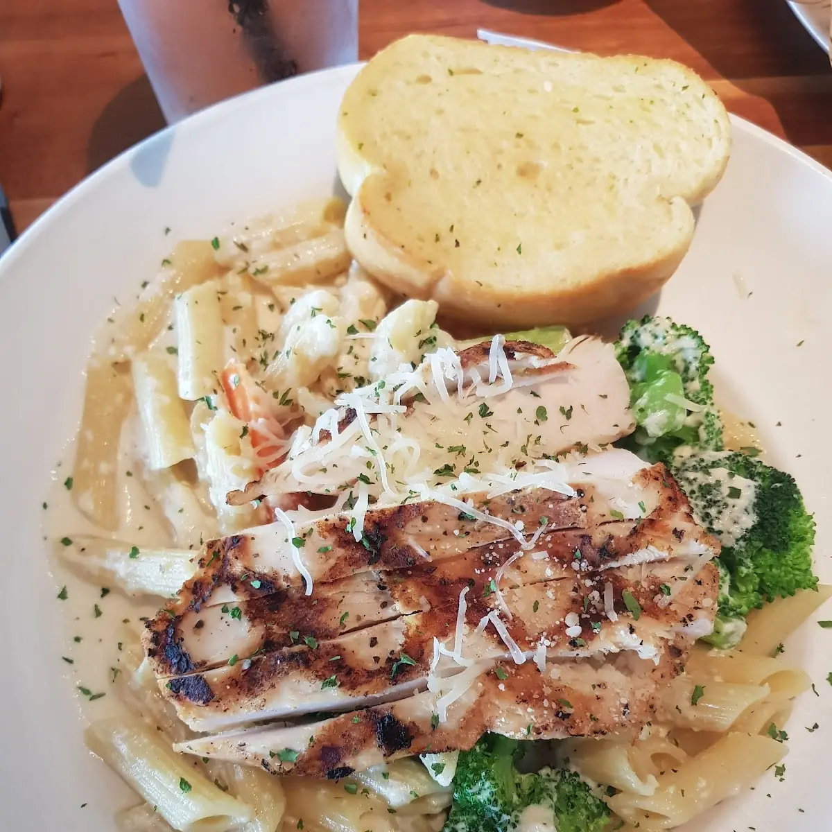 Grilled Chicken Alfredo