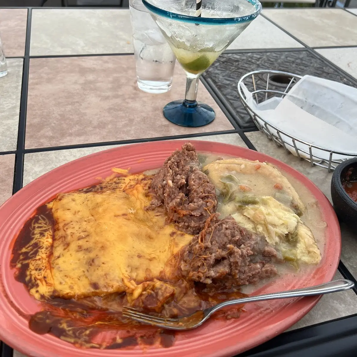 Chili Relleno Y Enchiladas De Queso