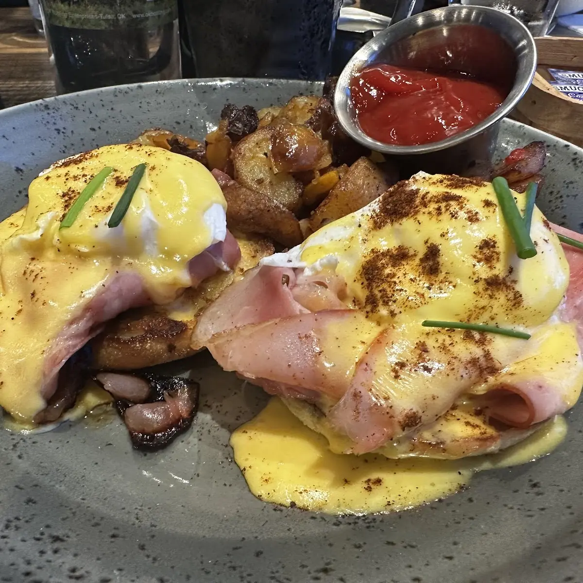 Eggs Benedict