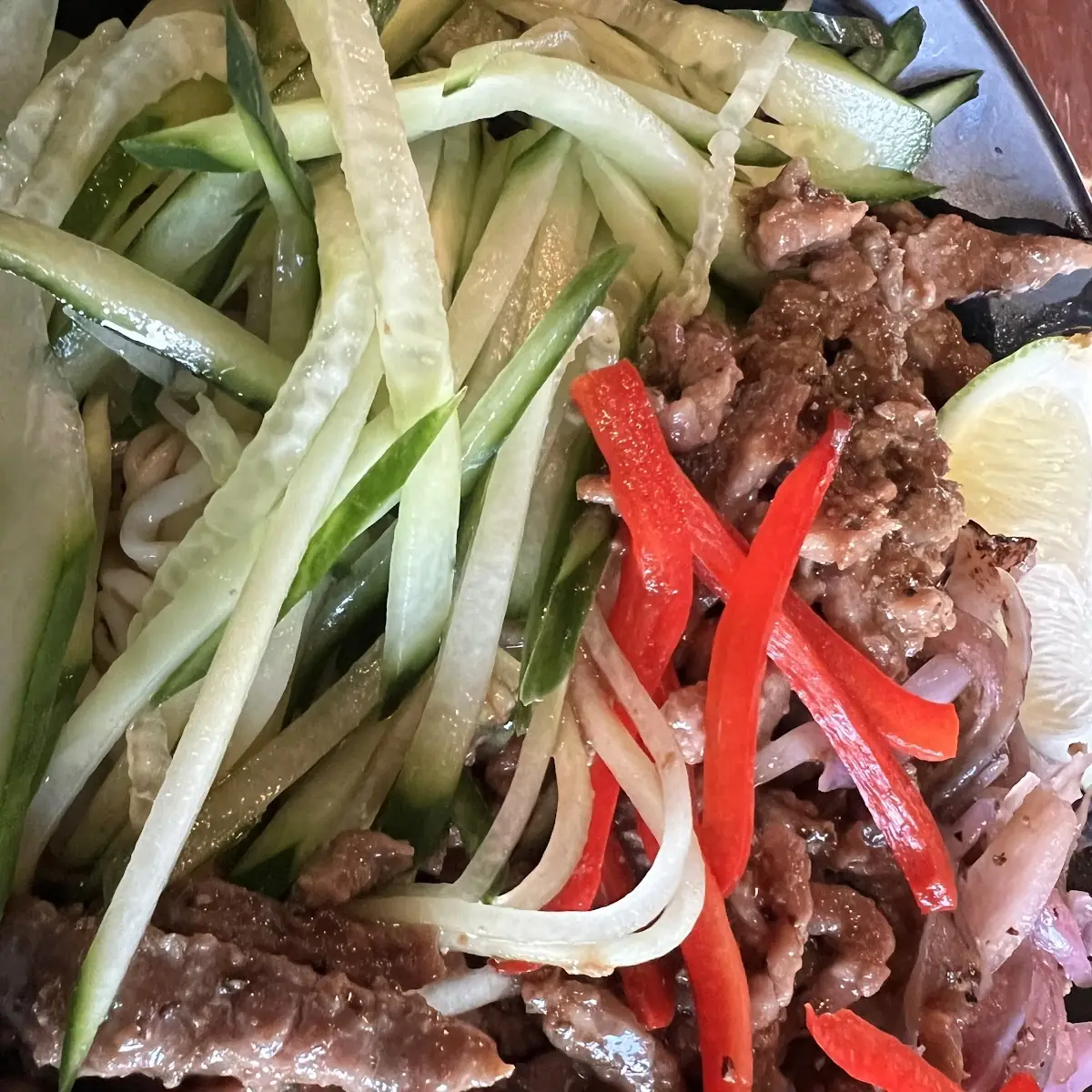 Black Pepper Beef Noodles