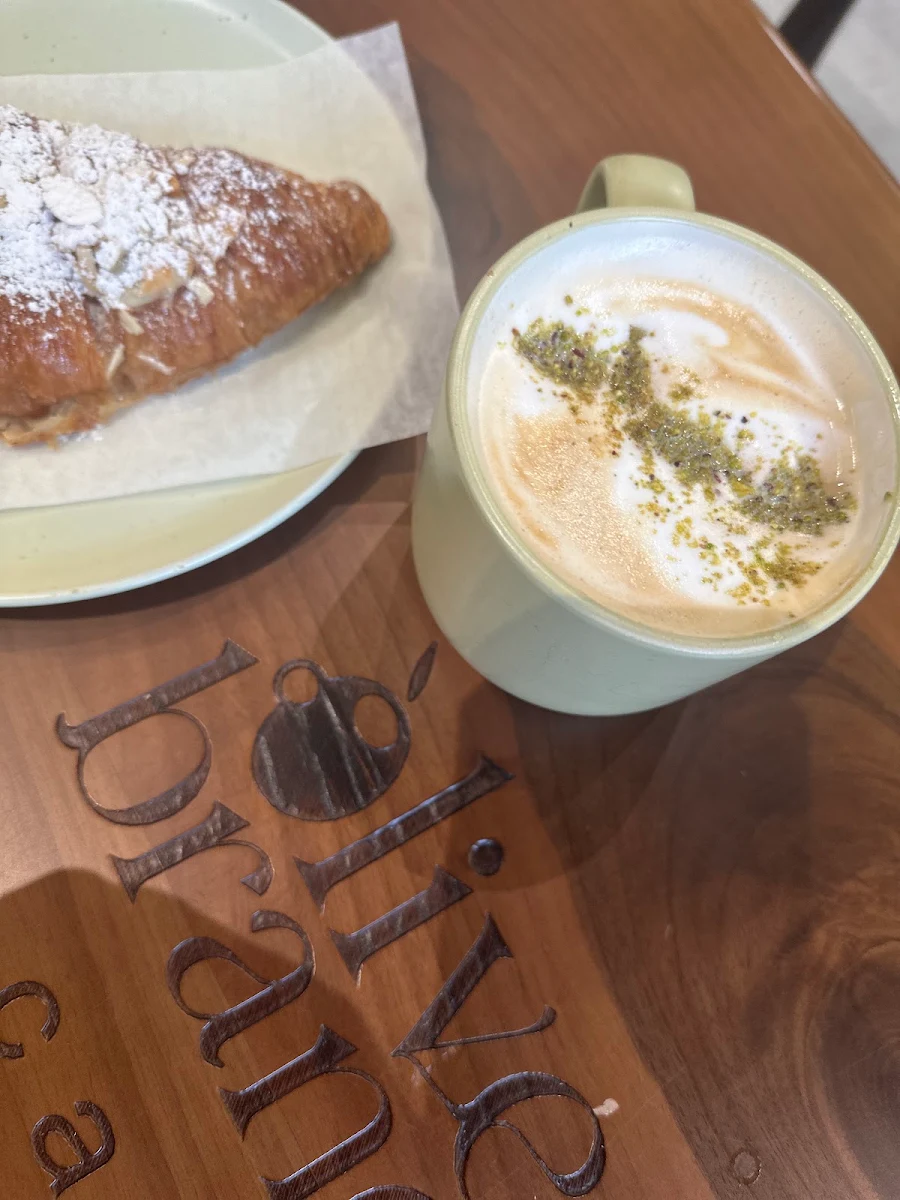 Highlights, Olive Branch Cafe