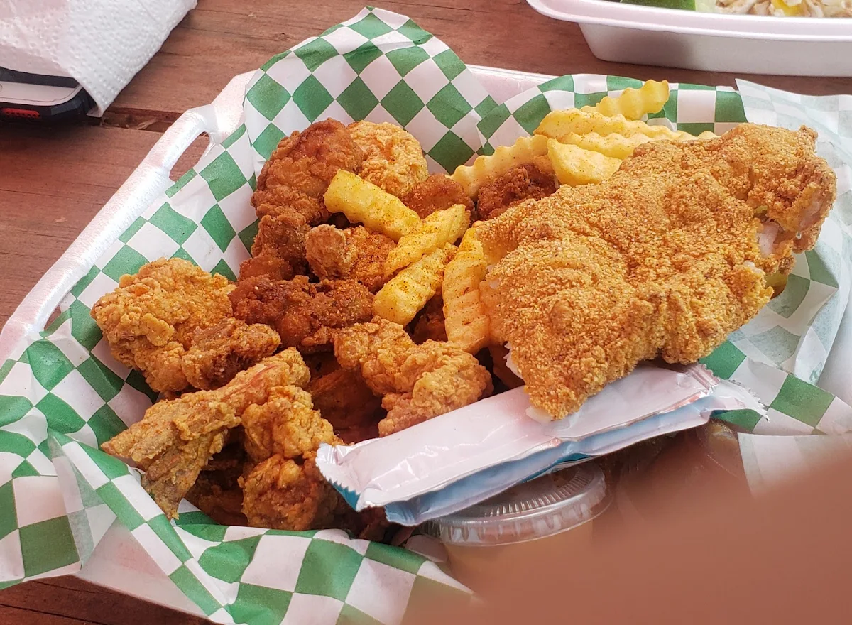 Catfish Nugget Basket