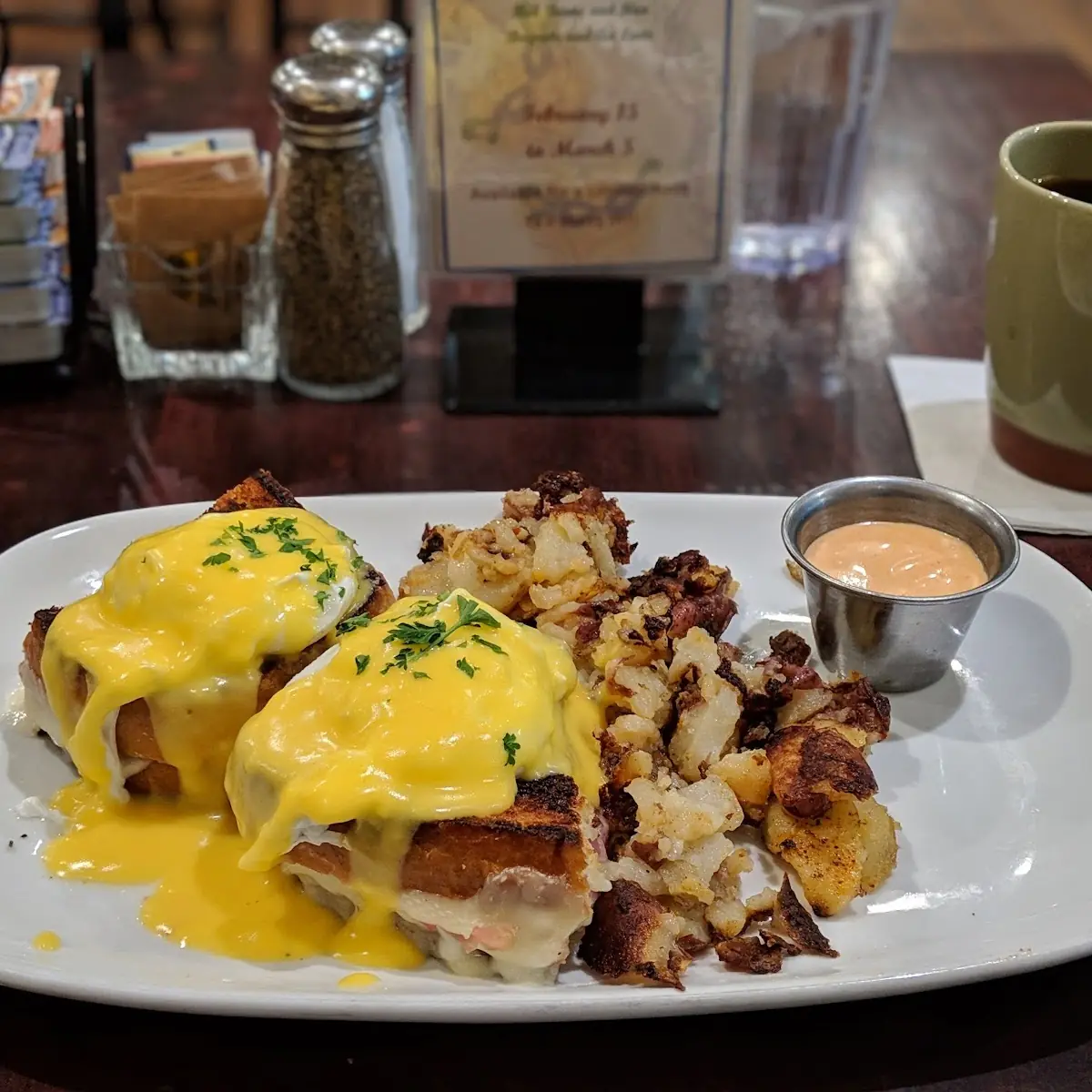 Crab Benedict