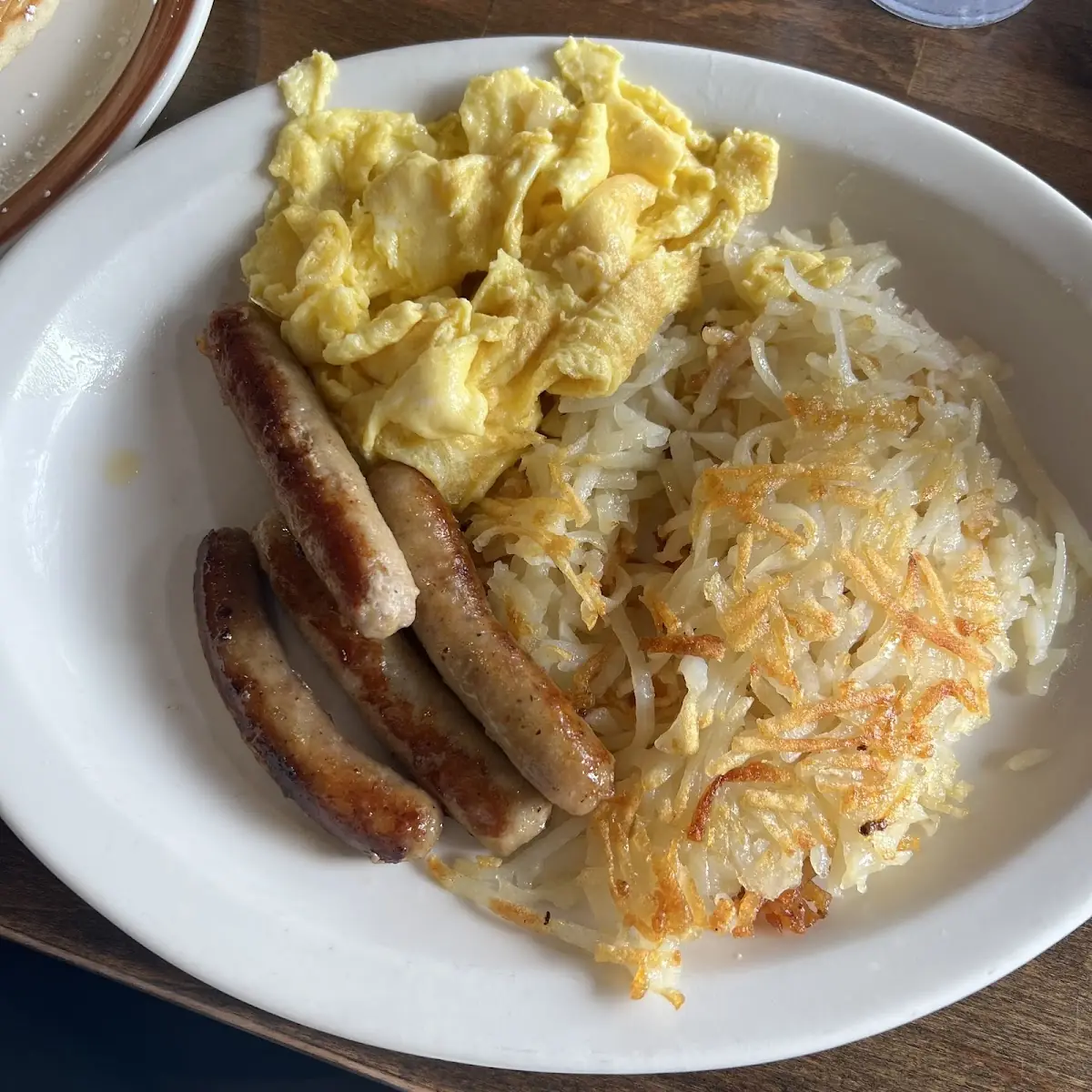 Scrambled Eggs & Sausage Links