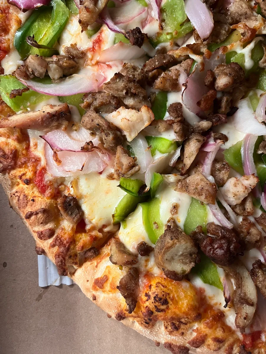 Chicken Shawarma Pizza, Noahs pizza