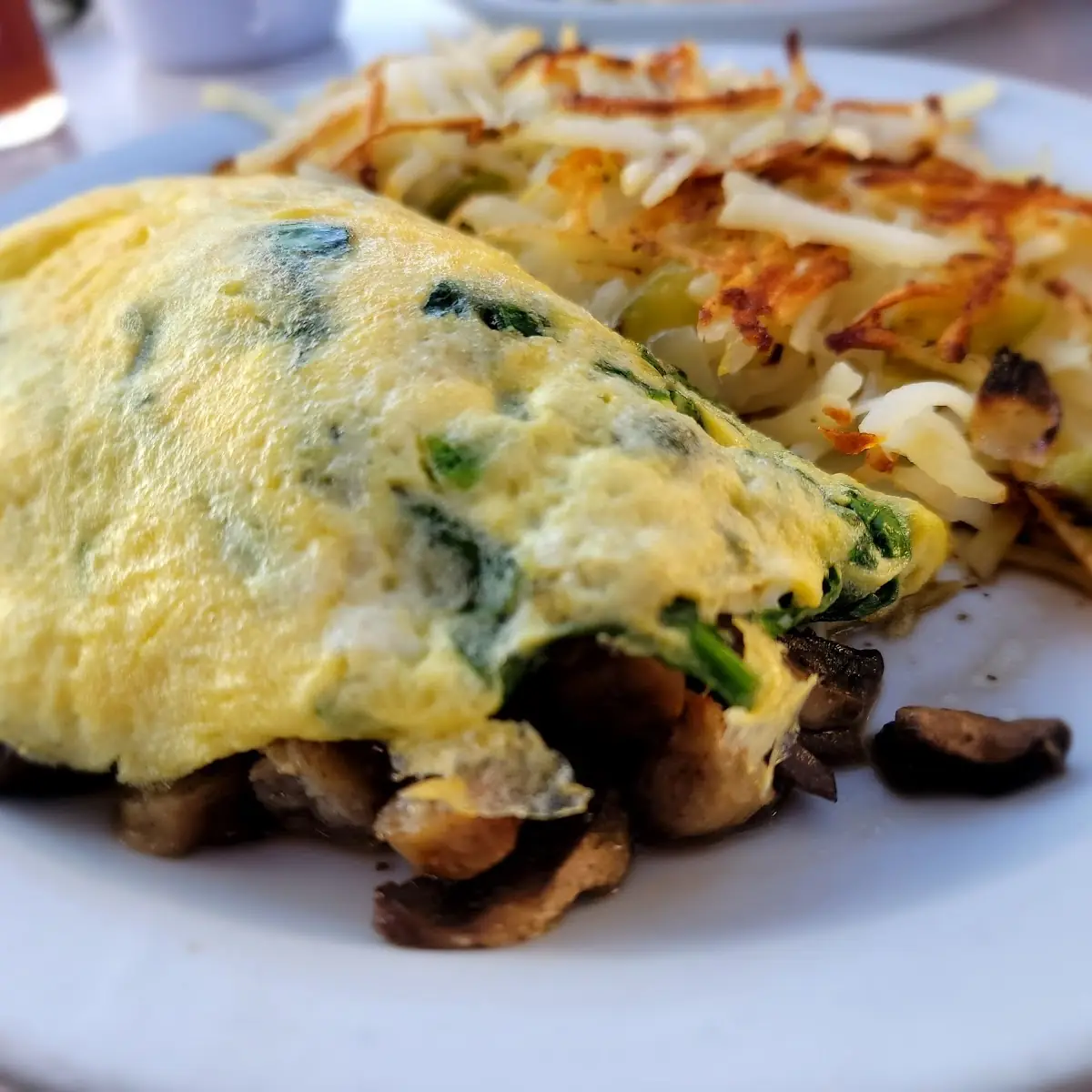 Spinach Mushroom and Swiss Cheese Omelet
