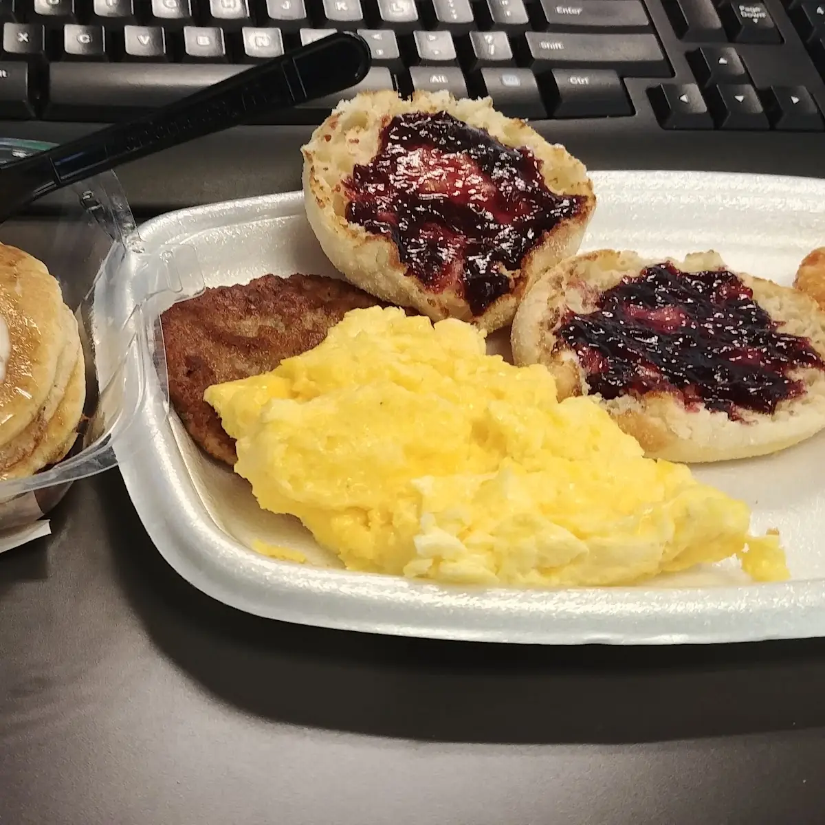 Big Breakfast with Hotcakes