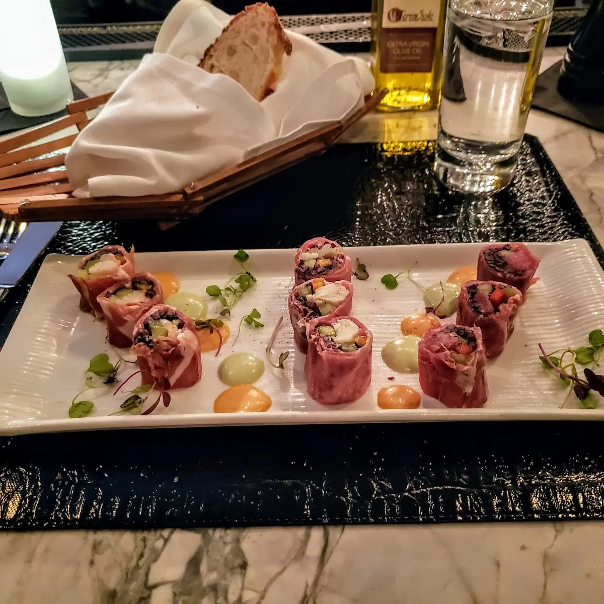 *Crab & Eel Sushi Roll*