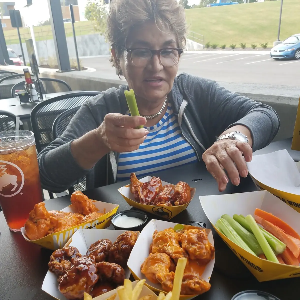 Traditional Wings Cheeseburger