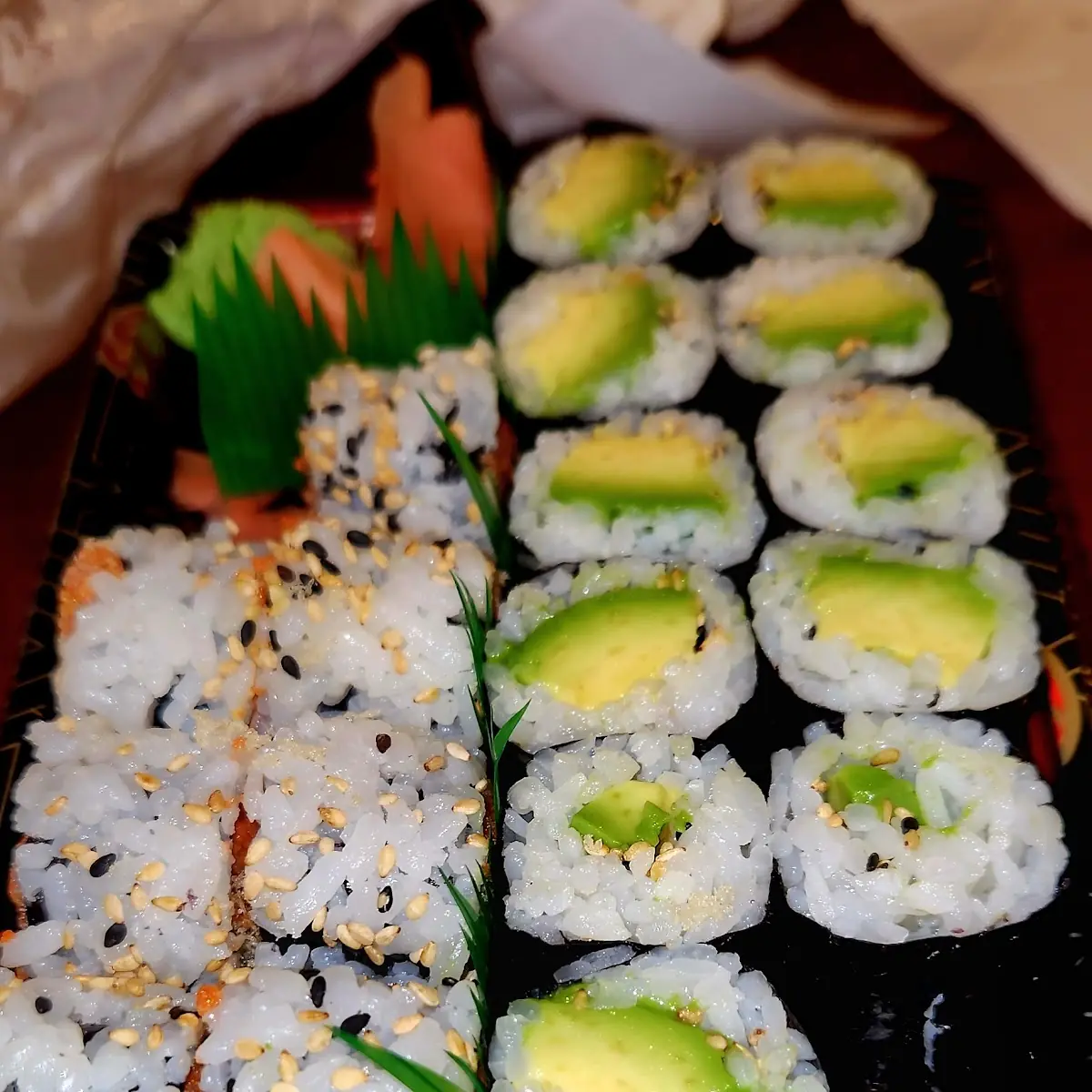 Spicy Tuna Roll & Avocado Roll