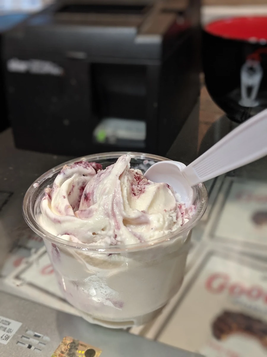 Blackberry Cornbread Ice Cream