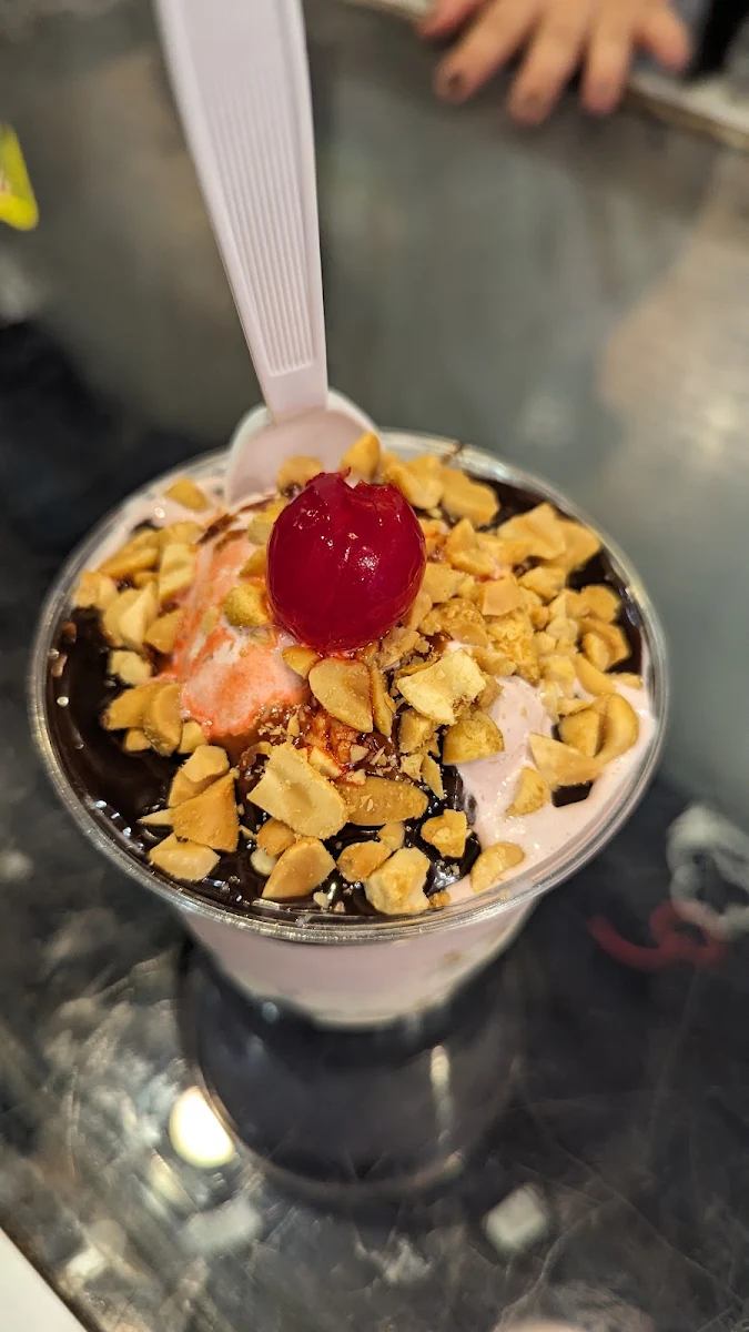 Hot Fudge Sundae