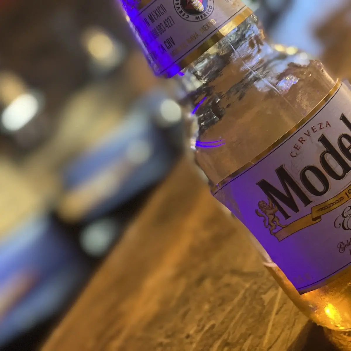 Modelo Especial Modelo Negra