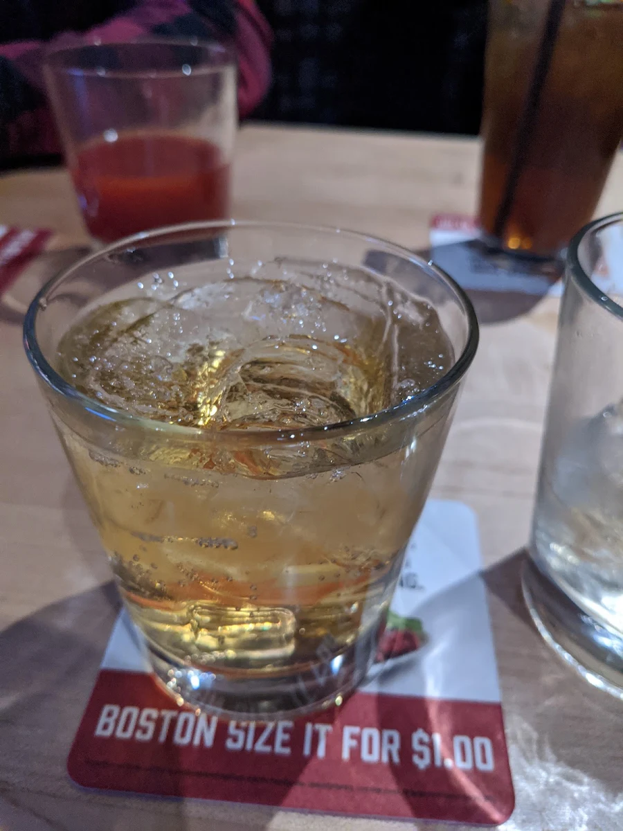 Rye Ginger Ale, Boston Pizza