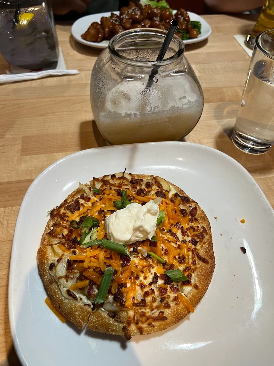 Spicy Perogy Pizza, Boston Pizza