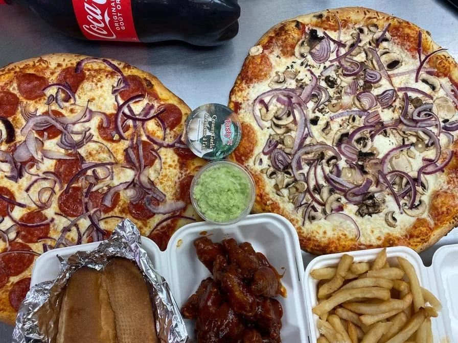 Highlights, Triple Triple Pizza & Chicken