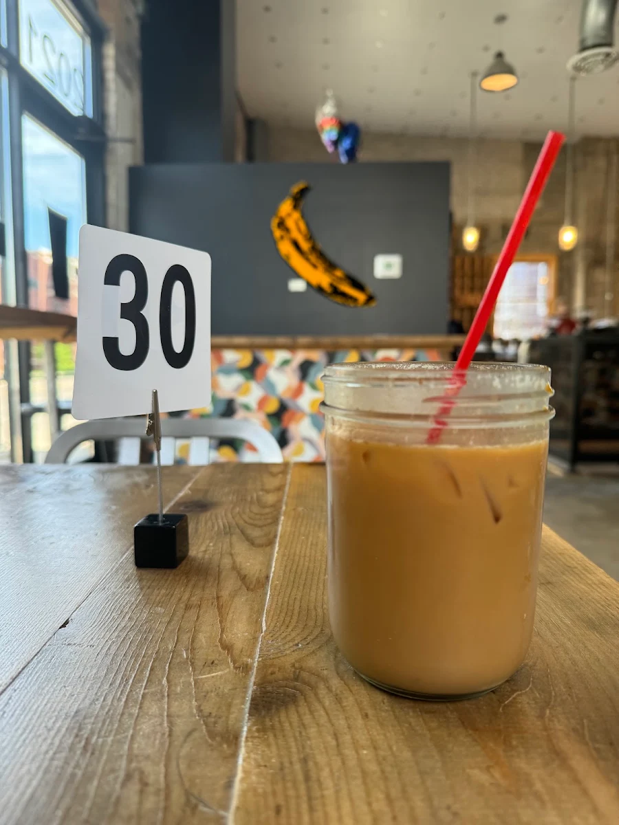 Dirty Chai Latte w Oat Milk