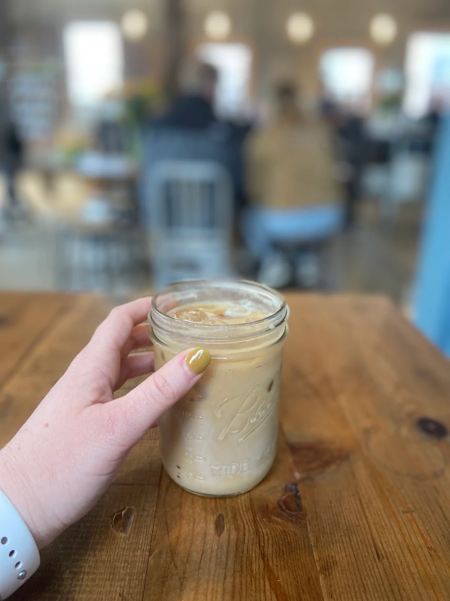Iced Vanilla Latte