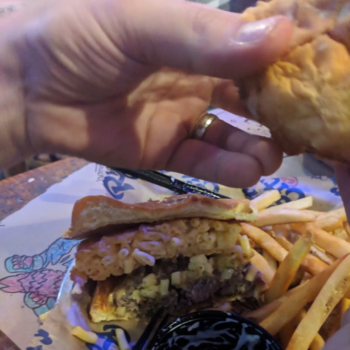 Fried Mac & Cheese Burger