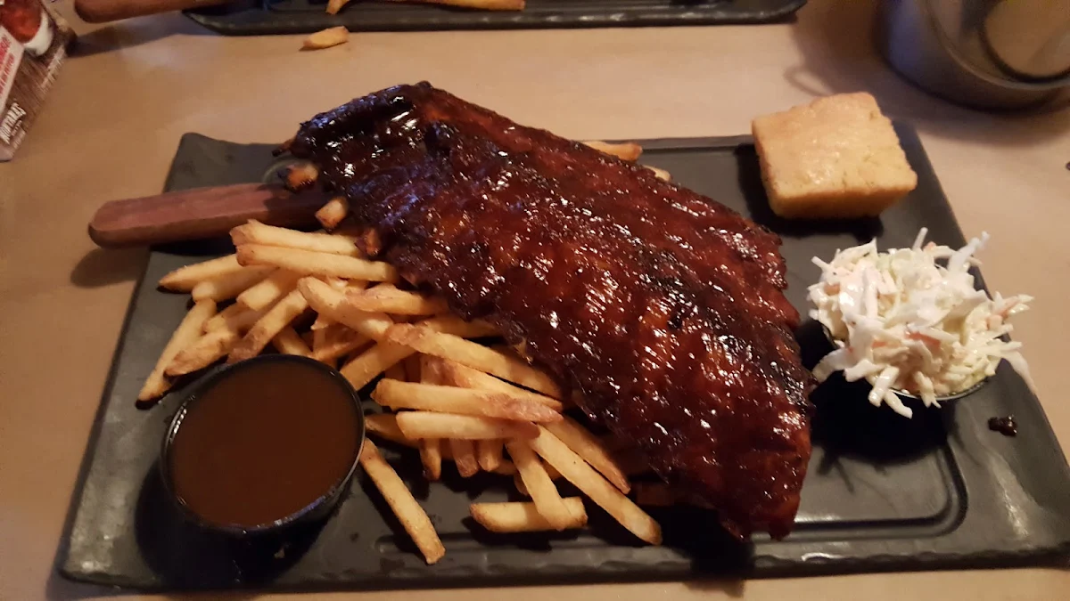 Ribs and Fries, Montana’s BBQ & Bar