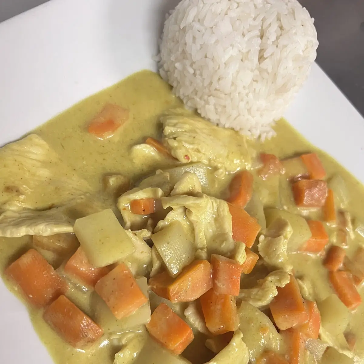 Yellow Curry Beef and Chicken