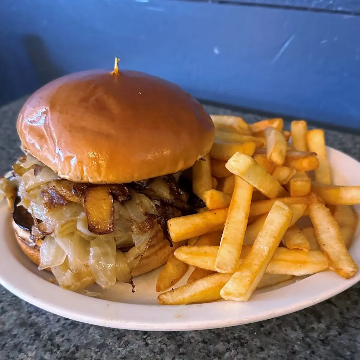 Slider with Cheese & Fries