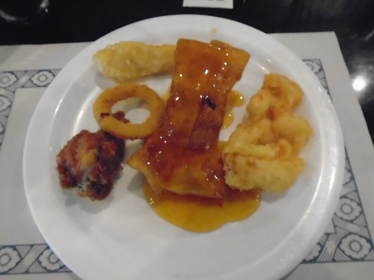 Highlights, Buffet Maison Chan