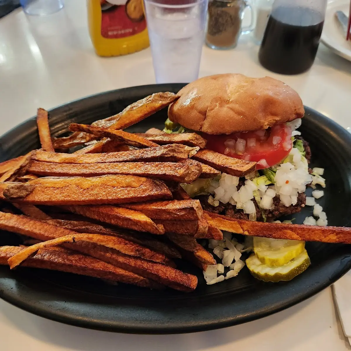 Hamburger Deluxe with Handcut Fries