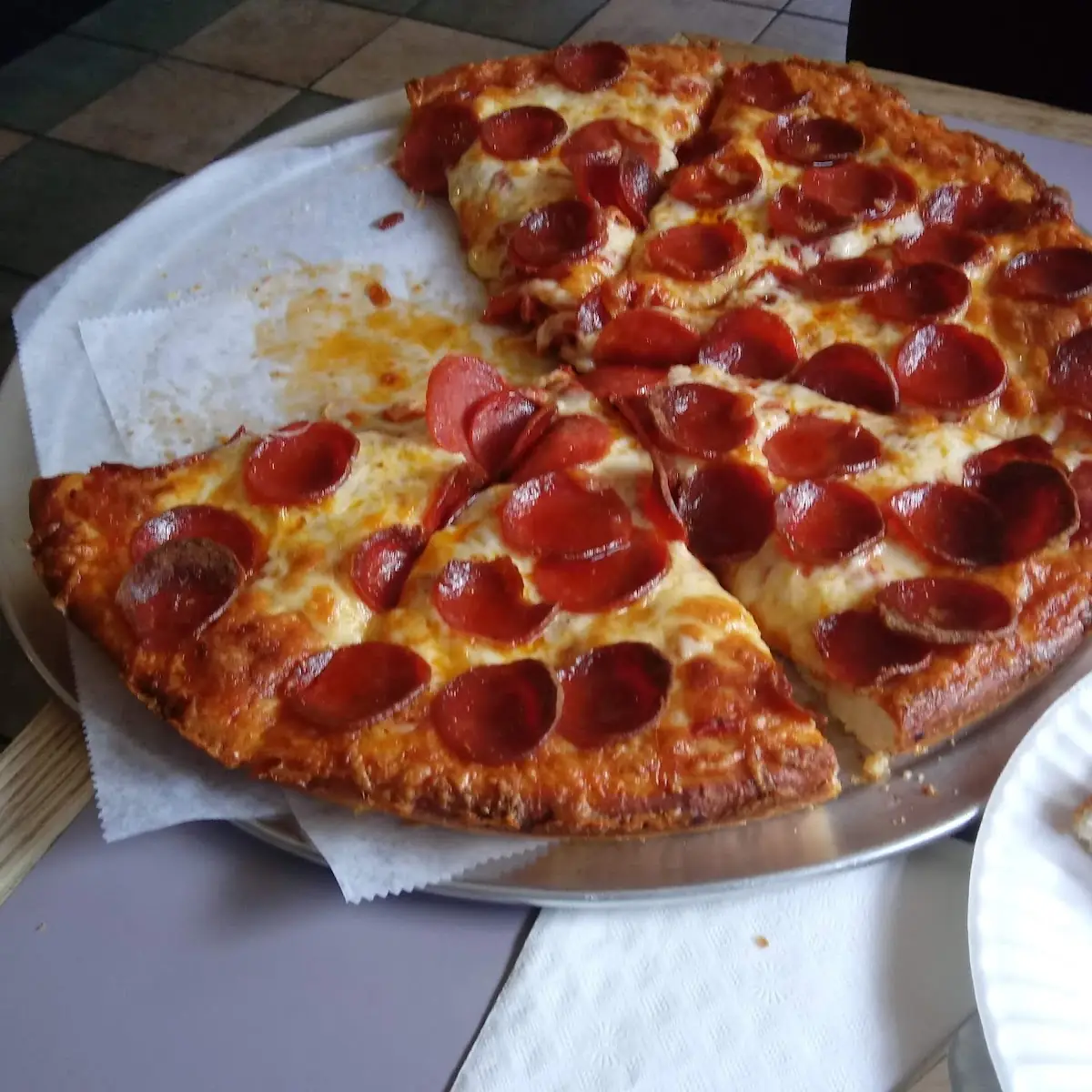 Large Pepperoni Pizza