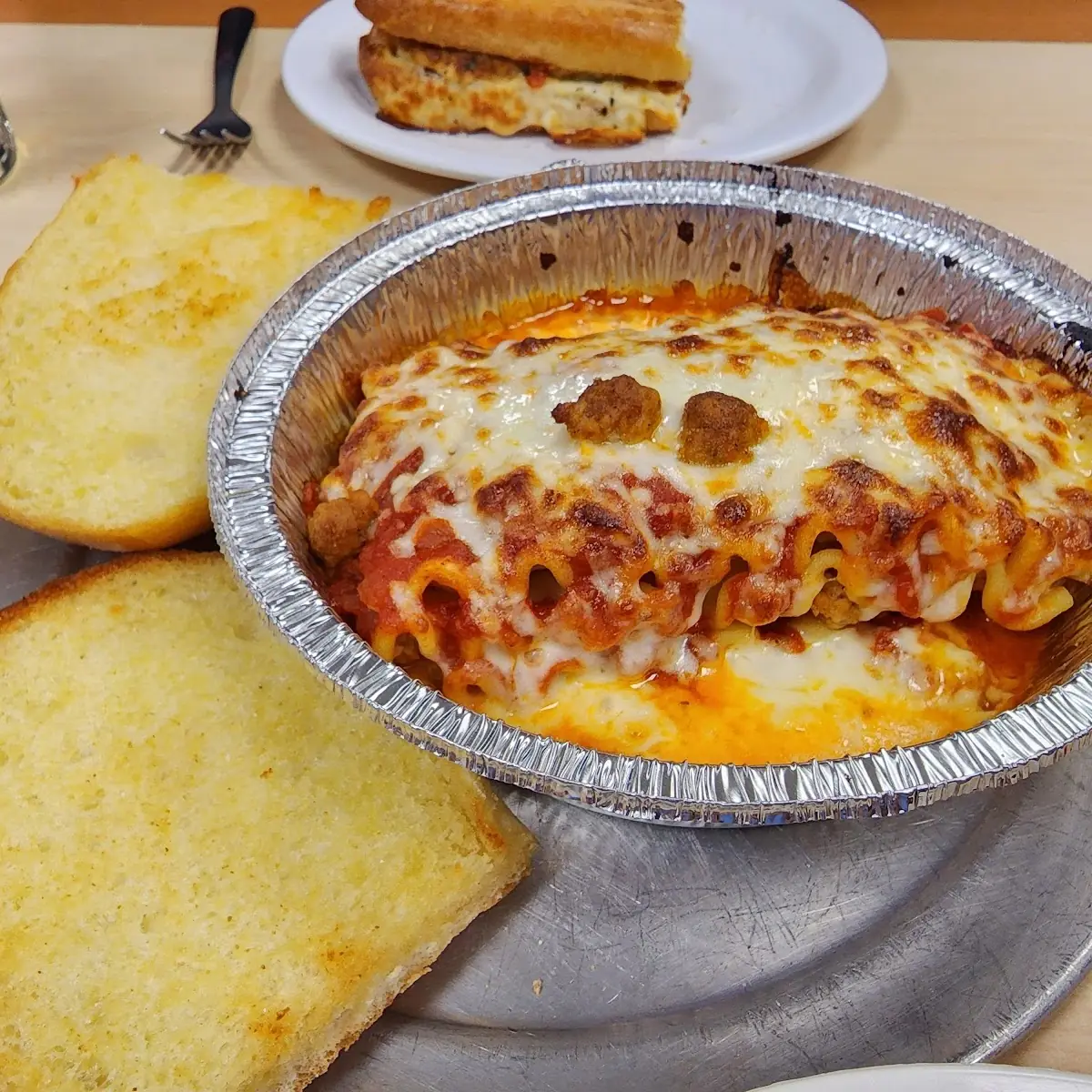 Lasagna and Garlic Bread